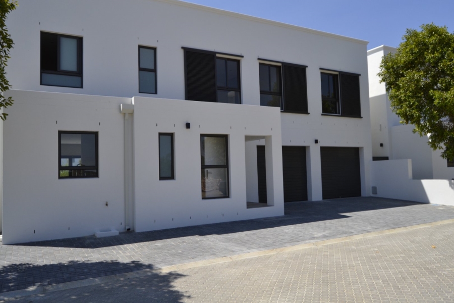 4 Bedroom Property for Sale in Croydon Gardens Estate Western Cape